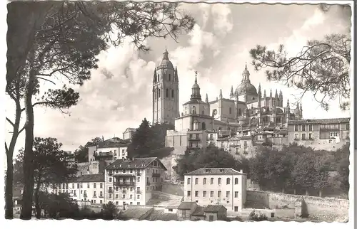 Segovia - La Catedral  v.1956 (AK4924)