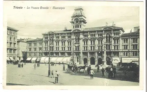 Trieste, La Plazza Grande, Municipio v.1922 (AK5012)