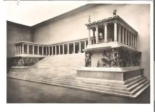 Pergamonmuseum - Der Altar von Pergamon  (AK53697)