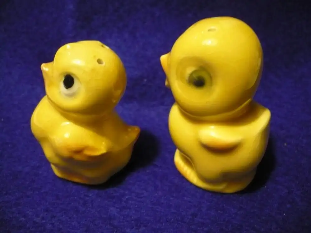 Salz- & Pfeffer-Streuer in Form von Kücken - von Goebel - älter (936) Preis reduziert 2