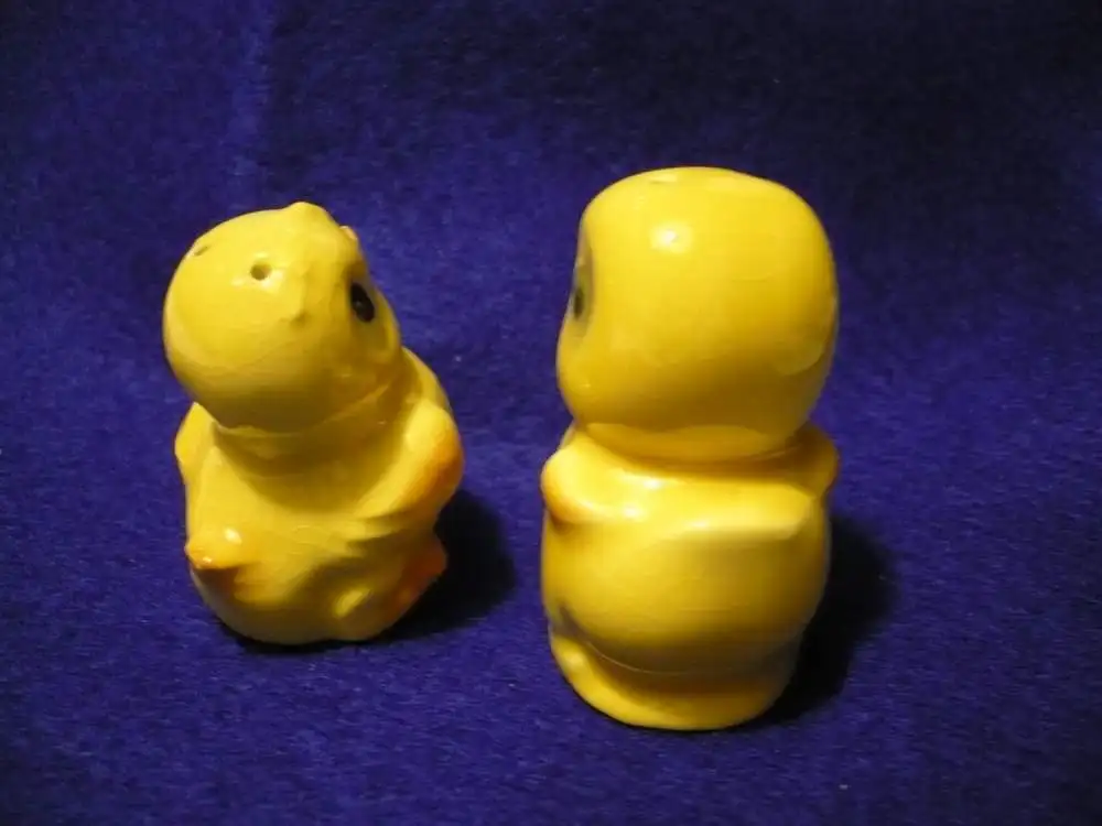 Salz- & Pfeffer-Streuer in Form von Kücken - von Goebel - älter (936) Preis reduziert 4