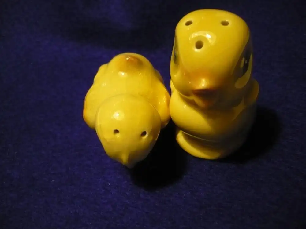 Salz- & Pfeffer-Streuer in Form von Kücken - von Goebel - älter (936) Preis reduziert 6