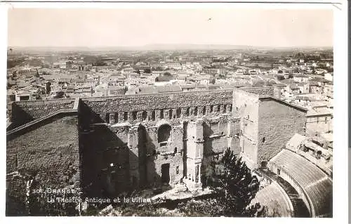 Orange - Le Théâtre Antique et la Ville  von 1956  (AK5519)