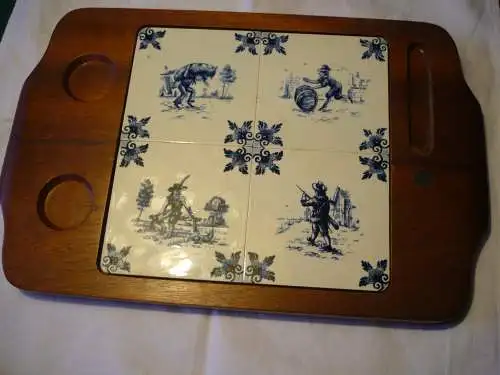 Brot-Zeit-Brett mit 4 eingelassenen Fliesen mit Jagdmotiven  (955) Preis reduziert