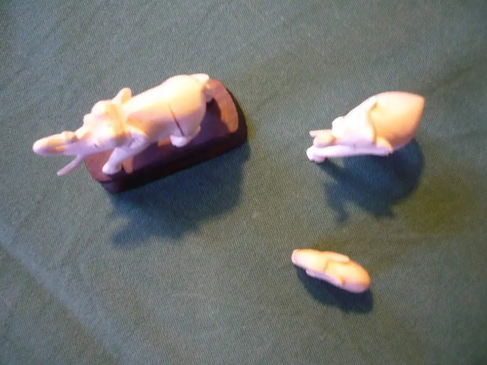 Bein-Schnitzerein - 3 Elefanten - älter (964) Preis reduziert 5