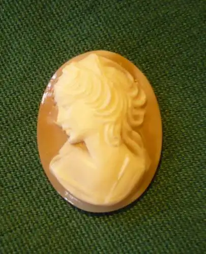 Gemme - geschnitzter Frauenkopf - älter (966) Preis reduziert