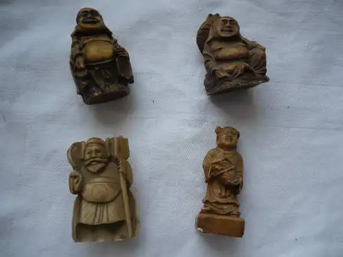 4 geschnitzte Figuren - Buddha und Mönche - älter (992) Preis reduziert