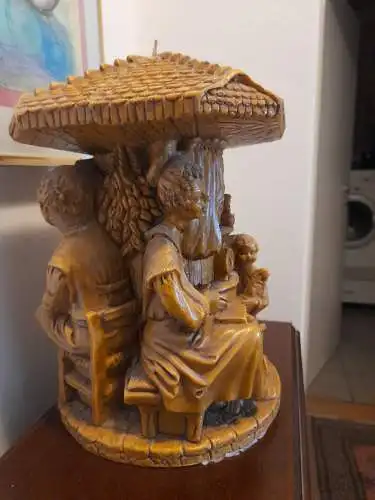 Seltene Bienenwachs Kerze mit Figuren und Verzierungen Handarbeit Art Deko (1165RG) Reduziert