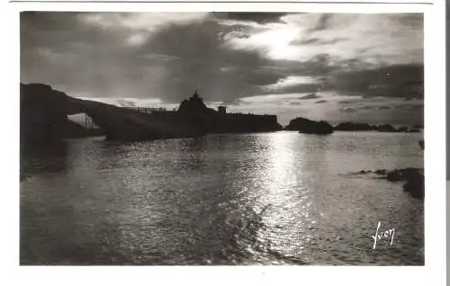 BIARRITZ - Coucher de soleil sur le rocher de la Vierge  von 1938 (AK5978)