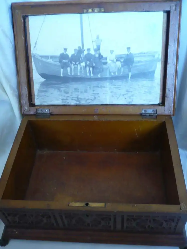 Kleine Holztruhe - Deutsche Gesellschaft zur Rettung Schiffsbrüchiger - Bremen - älter  (1014) Preis reduziert 3