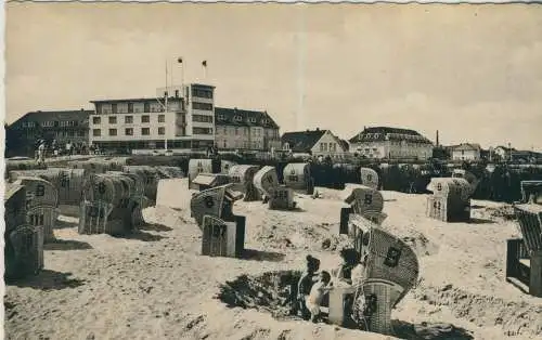 Nordseeheilbad Cuxhaven-Duhnen - Strand mit Hotels - von 1952 (AK58901)