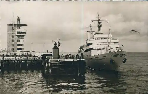 Nordseeheilbad Cuxhaven - MS "Wappen von Hamburg" an der "Alten Liebe" - von 1952 (AK58906)