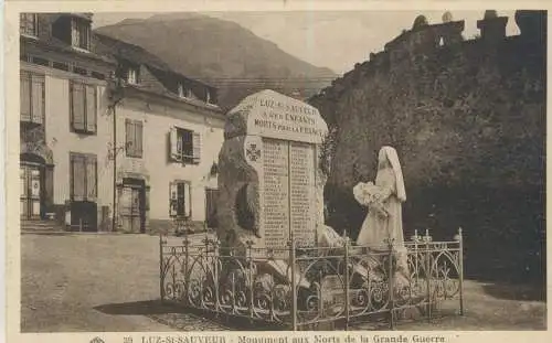 LUZ-St-SAUVEUR - Monument aux Morts de la Grande Gurerre - von 1924  (AK59118)