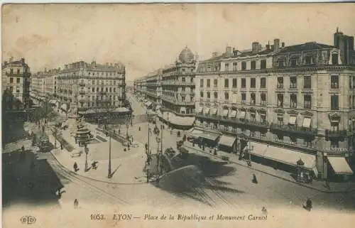 LYON - Place de la République et Monument Carnot - von 1921 (AK59212)