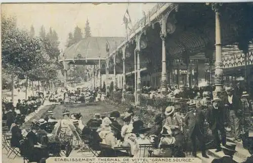 ÉTABLISSEMENT THERMAL DE VITTEL "GRANDE SOURCE" - Esplanade des Galeries - von 1921 (AK59236)