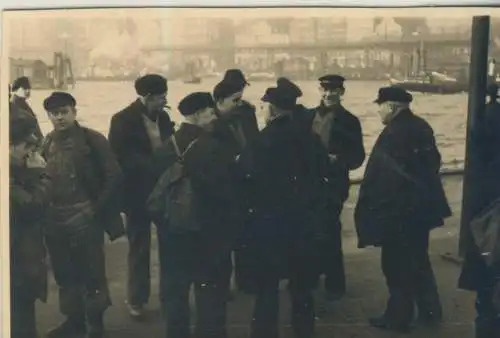 Foto-Serie - Hamburger Hafen - Bildgröße 9,4cm x 6,4cm - von 1939 (59278-59280)