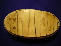 Bein-Deckel-Dose mit Messing-Einlagen und Messing Verschluss - um 1900 (1028) Preis reduziert 1