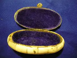 Bein-Deckel-Dose mit Messing-Einlagen und Messing Verschluss - um 1900 (1028) Preis reduziert 2