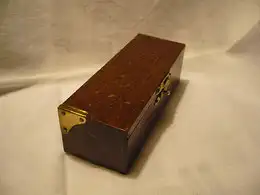 Nadelbehälter aus Bein in Holzschatulle - um 1900 (1035) Preis reduziert 4