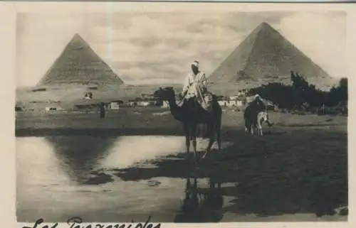 Cairo - Pyramids of Gizeh - 9,0cm x 6,0cm - (F59732)