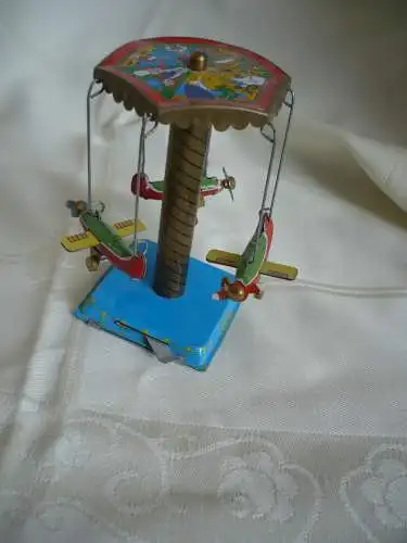 Blechspielzeug - Flugzeug-Karussel - älter   (1062) Preis redziert