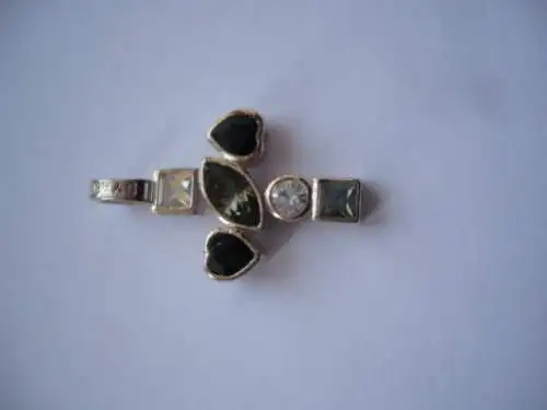 Kreuz-Anhänger - dänisches design - Dyrberg Kern - versilbert mit 6 Schmucksteinen  (1086) Preis reduziert