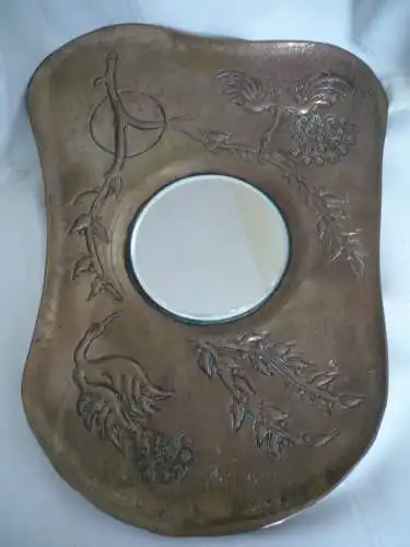 schweres Messing Relief mittig mit rundem Spiegel mit Kranich-Motiv   (1114) Preis reduziert