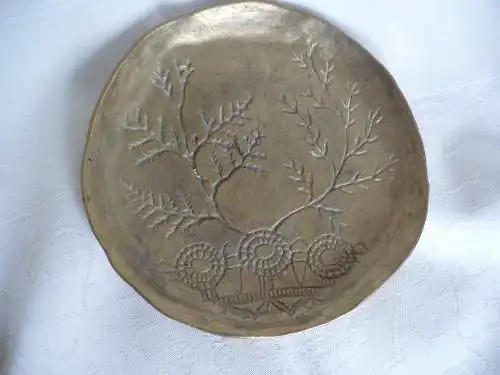 Messing Schale bzw. Wandteller - auf Rückseite signiert   (1115) Preis reduziert