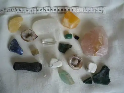 Konvolut Quarze, Drusen, Edelsteine und Halbedelsteine (1130) Preis reduziert