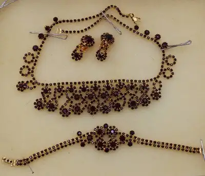 Granat Schmuckset - Kette, Armband und Ohrclips (1173) Preis reduziert