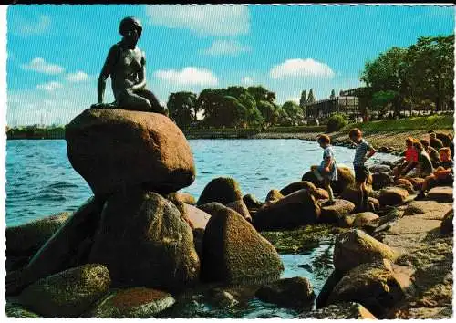 KOPENHAGEN - Partie an der Langelinie mit Meerjungfrau - von 1962 (AK6751)