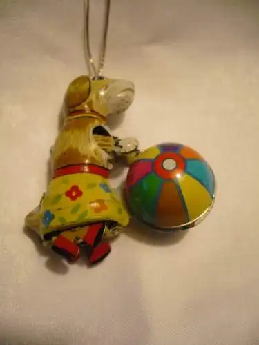 Blechspielzeug - Laufhund mit Ball - Georg Zimmermann - Zirndorf - älter (1208)
