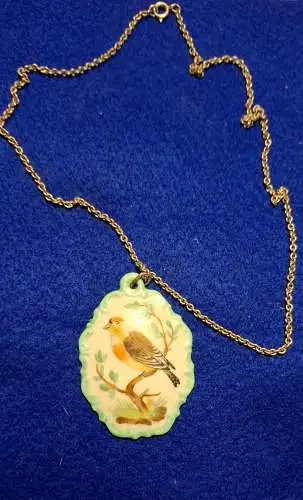 Porzellananhänger "Rosenthal" mit Vogelmotiv an Silberkette 835er - älter (1219)