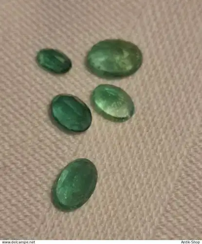Konvolut Smaragde (5) - natürliche - zusammen 2,60 ct (1243)