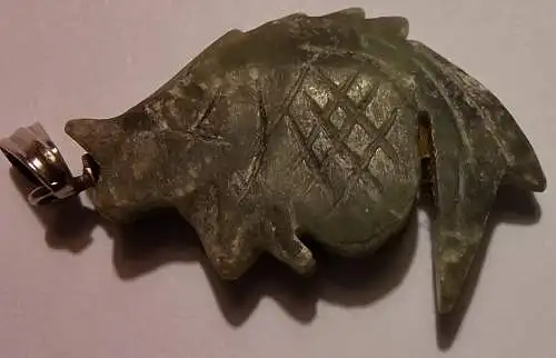 Jade-Anhänger - Fisch - an Silberöse (1264)