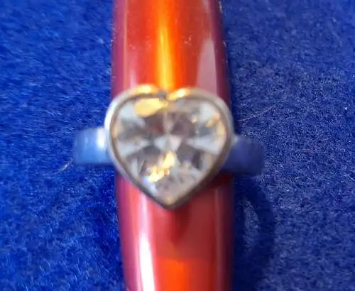Sterling-Silber-Ring mit Zirkon in Herzform geschliffen (1265)