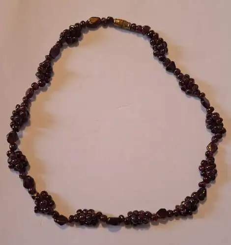 Seltene Granat-Kette mit Drehverschluss - ca. von 1940 - Böhmen (1275)