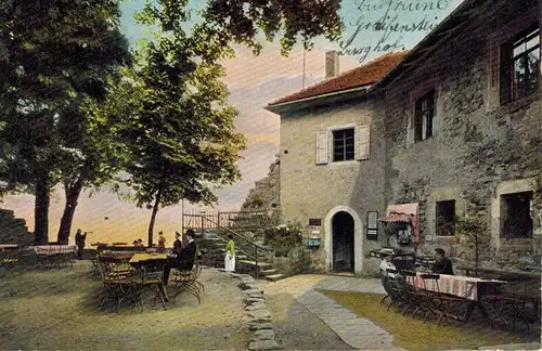 AK Bad Blankenburg, Burgruine Greifenstein,  Burghof, 1910 gelaufen mit Marke