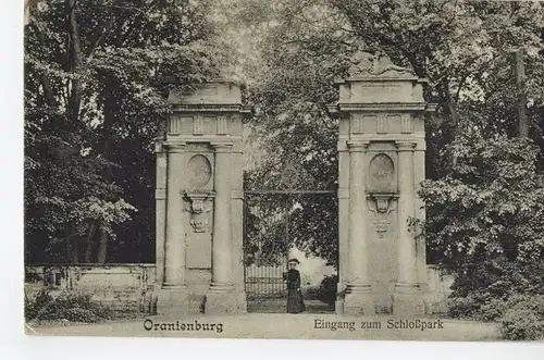 AK Oranienburg, Schlosspark, Eingang, 1910 gelaufen mit Marke