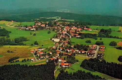 AK St. Oswald-Riedlhütte, St. Oswald, Ansicht, 1984 gelaufen mit Marke