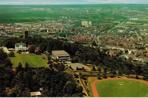 AK Karlsruhe, Sportschule Schöneck, Luftbild, ca. 1970er Jahre (?), ungelaufen ohne Marke