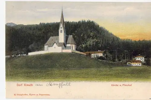 AK Kreuth, Dorf Kreuth, Kirche, Pfarrhof, color, ca. 1900-1910 ungelaufen ohne Marke 