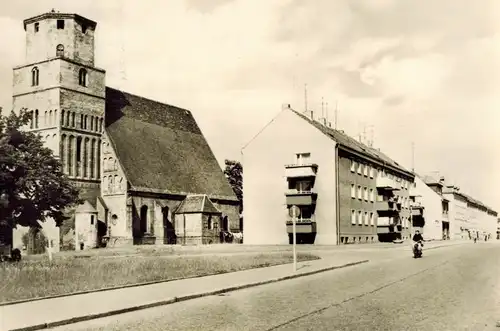 AK Lübben, Spreewald, Hauptstrasse, Paul-Gerhardt-Kirche, Fotopostkarte, ca. 1970, ungelaufen