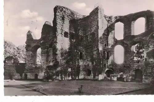 AK Trier, Römische Kaiserthermen, Innenansicht, 1958 gelaufen mit Marke