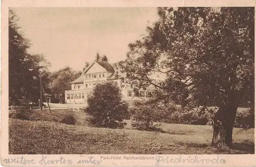 [Echtfotokarte schwarz/weiß] AK Friedrichroda, Reinhardsbrunn, Parkhotel, 1918 gelaufen, ohne Marke. 