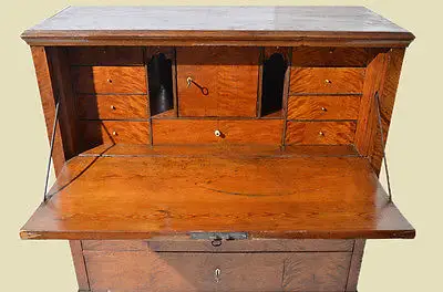 Antiker Biedermeier geflammte Birke Sekretär von 1850 7