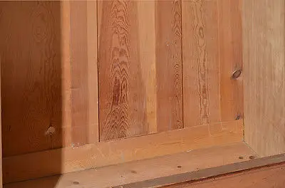 Antiker Nußbaum Jugendstil Kleiderschrank mit Spiegel von 1910 6