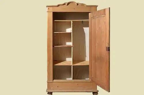 Antiker Jugendstil Kleiderschrank mit praktischer Einteilung von 1910