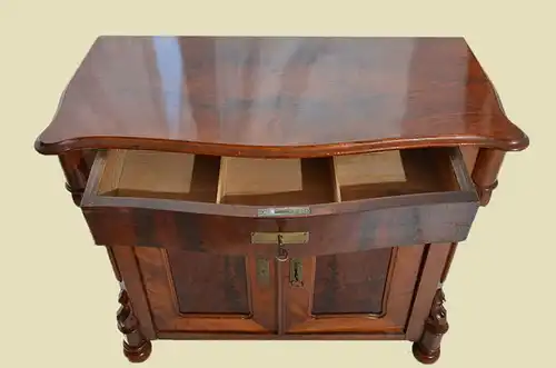 Top Antike Louis Philippe Mahagoni Halbschrank Kommode von 1870