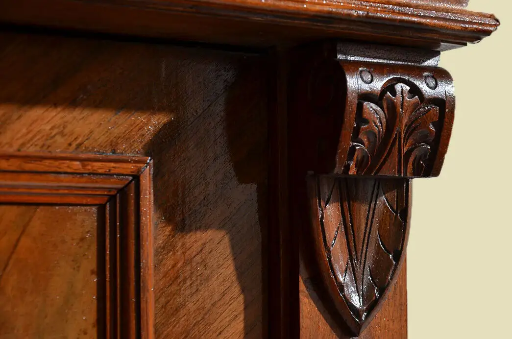 Antiker Gründerzeit Nußbaum Kleiderschrank Schrank von 1880 10